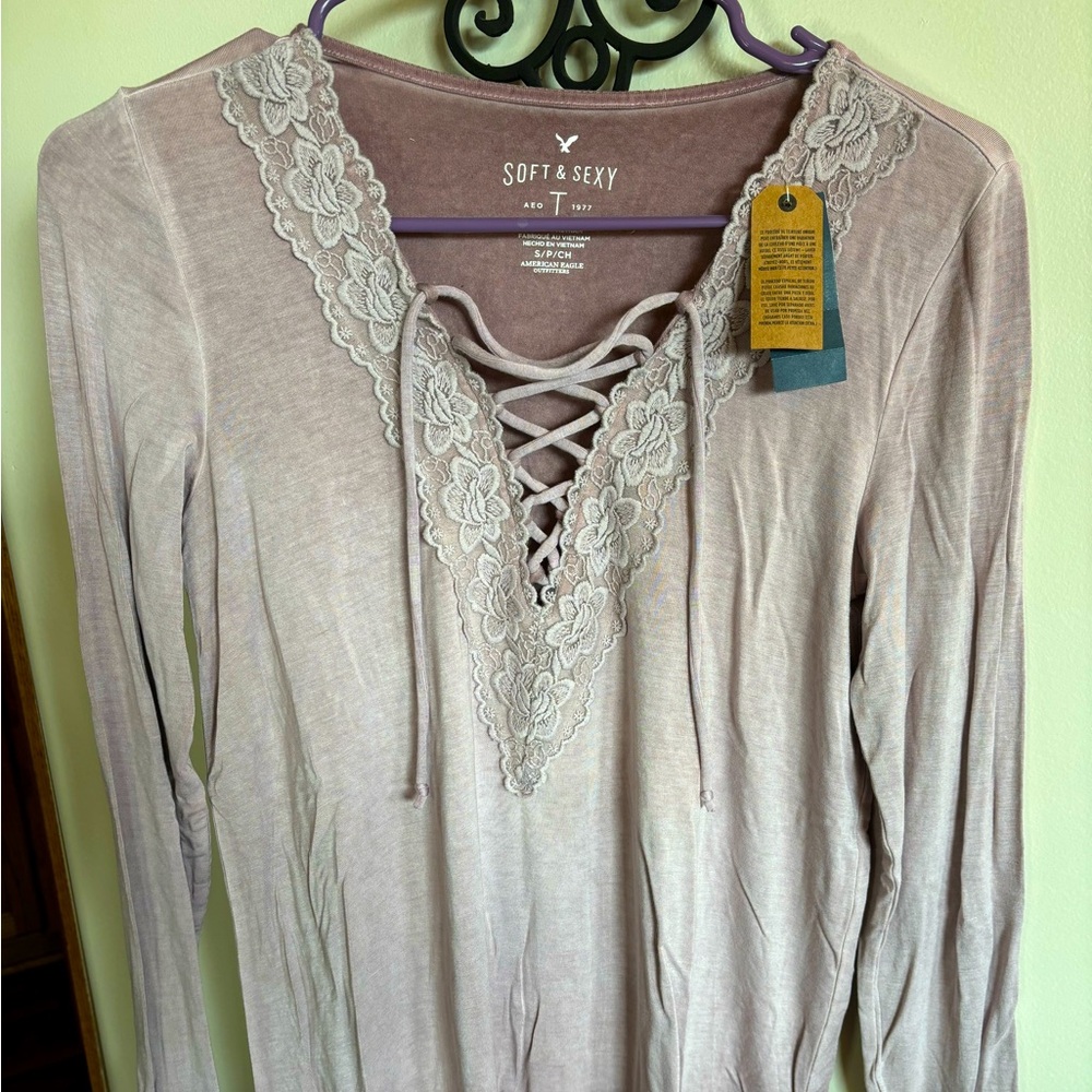 ❤️American eagle Mauve NWT long sleeve size Small juniors